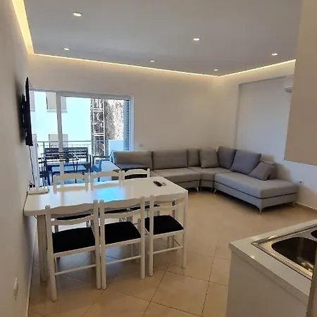 Sea And View Apartment *